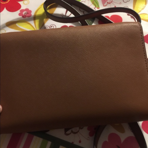 Micheal Kors Jet Set Wallet - Picture 6 of 9